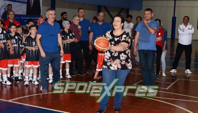 Juniorlarda Herkes Şampiyon