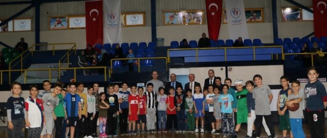 Karadağ’dan Gençlik Spora Tam Not