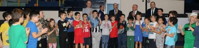 Karadağ’dan Gençlik Spora Tam Not