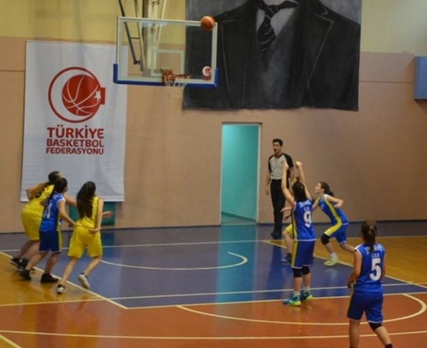 Küçük Kızlar Basketbolda Final Heyecanı Yaşandı