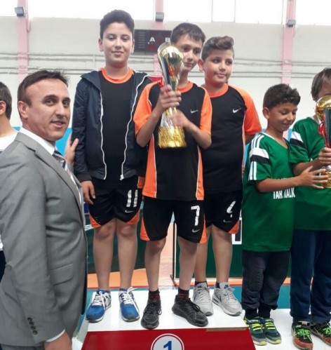 Karasulu raketler ödüllerini aldı