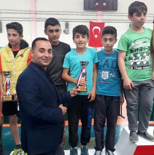 Karasulu raketler ödüllerini aldı