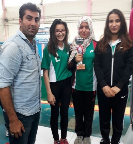 Karasulu raketler ödüllerini aldı