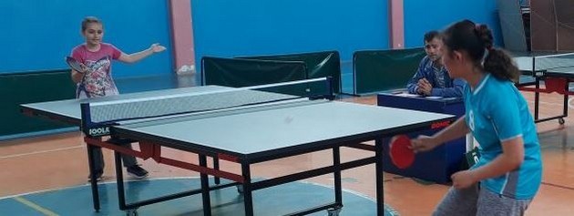 Karasulu raketler ödüllerini aldı