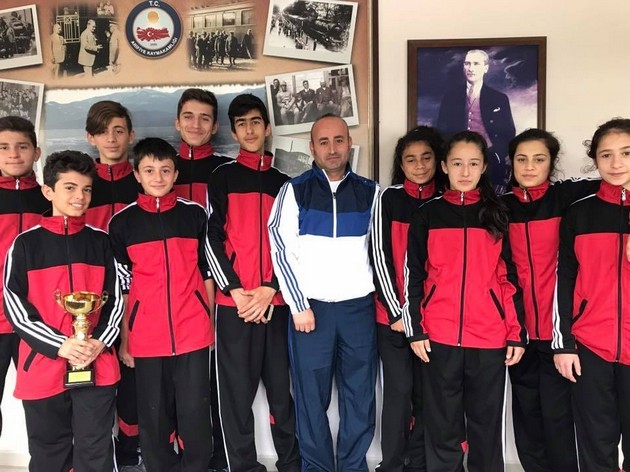 Kazım Karabekir Ortaokulu bisikletçileri ödüllendirildi