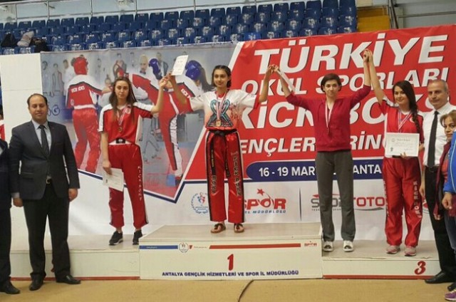 Kickboksçular Kürsüye Çıktı