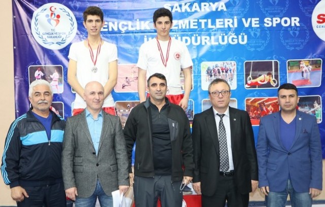 Gençler Kickboksta Ringe Çıktı