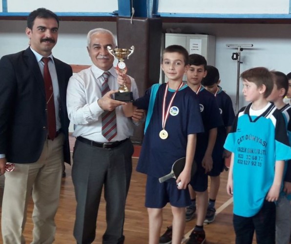 Akyazı'da Masa Tenisi Şampiyonları belli oldu