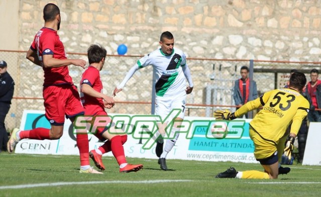 Sakaryaspor-Niğde Belediyespor:0-0