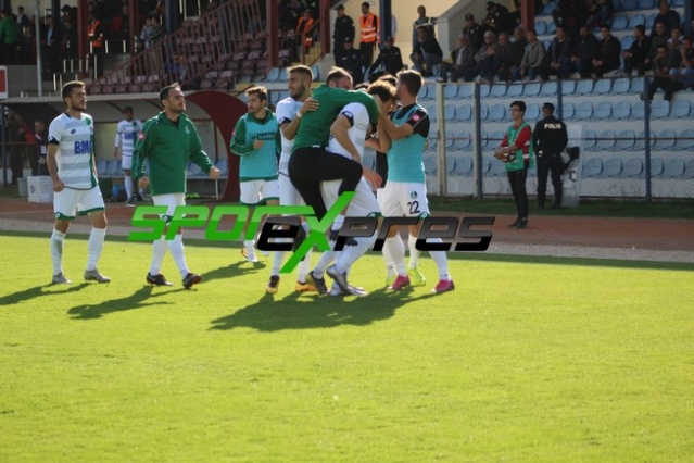 Niğde Anadolu-Sakaryaspor maçı fotoğrafları