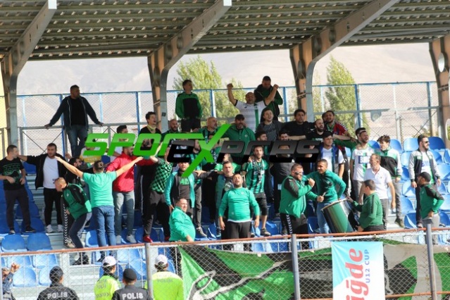 Niğde Anadolu-Sakaryaspor maçı fotoğrafları