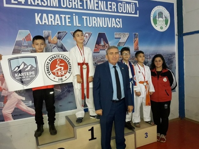 Öğretmenler Günü Karate Şöleni
