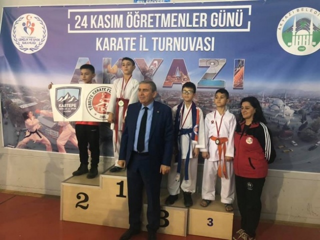 Öğretmenler Günü Karate Şöleni
