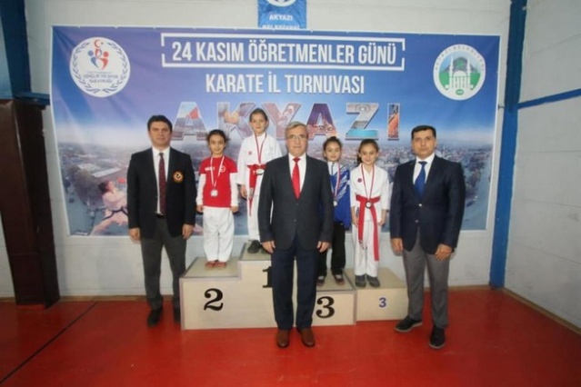 Öğretmenler Günü Karate Şöleni