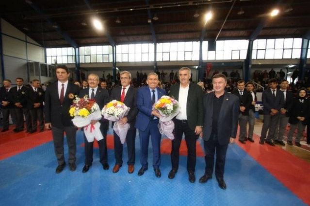 Öğretmenler Günü Karate Şöleni
