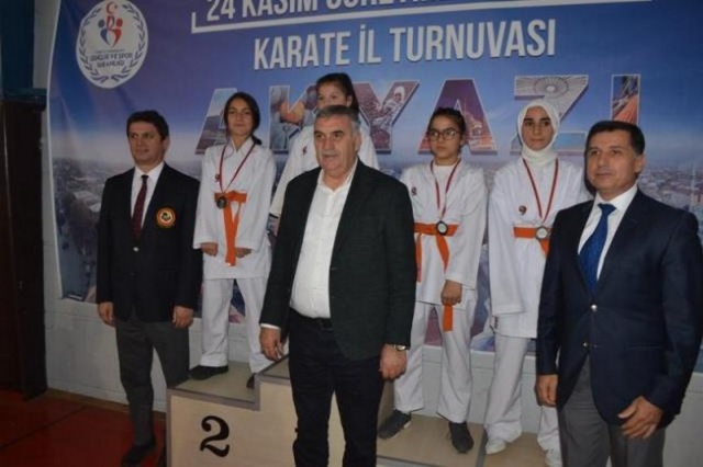 Öğretmenler Günü Karate Şöleni