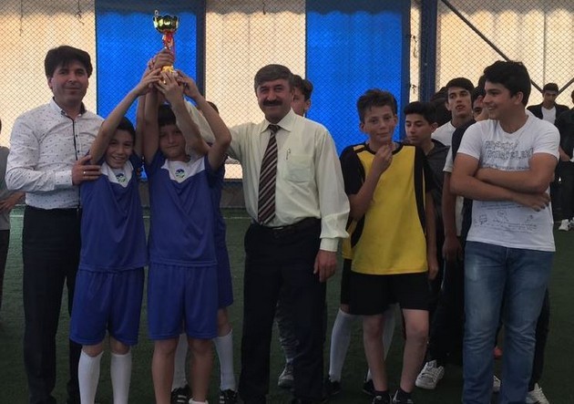 Pamukova'da futsal ve voleybol şampiyonları belli oldu