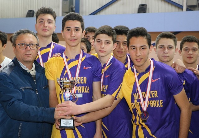 Liseler Voleybola Hendek damgası