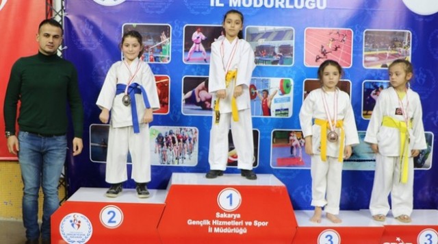 Karate'de Gençlik Şöleni