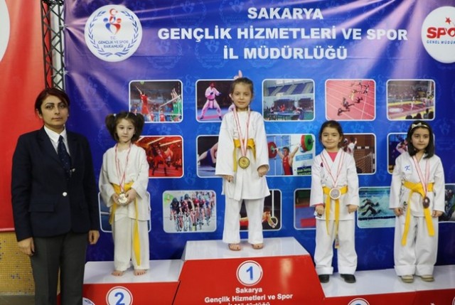 Karate'de Gençlik Şöleni