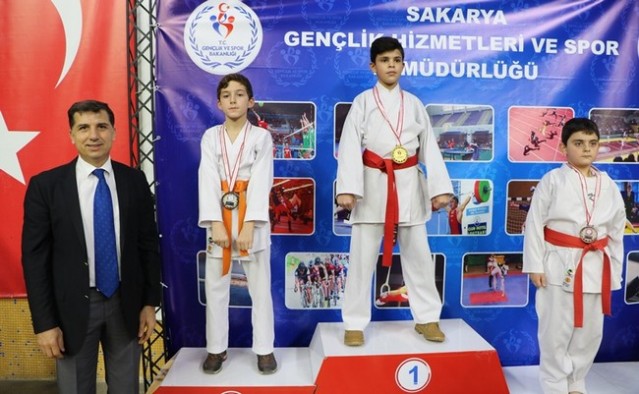 Karate'de Gençlik Şöleni