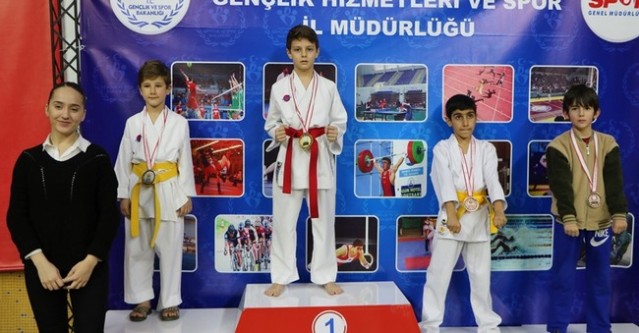 Karate'de Gençlik Şöleni