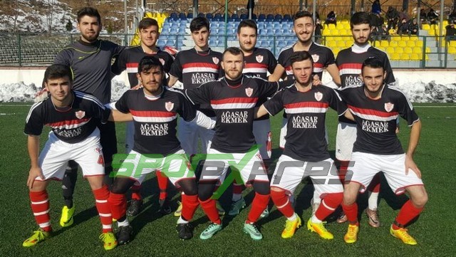 Futbolculardan Anlamlı Pankart