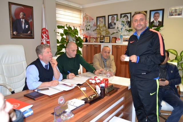 Gençler Ligi Play-Off kuralaır çekildi