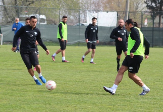 Toçoğlu ve Büyüka'dan Sakaryaspor'a ziyaret