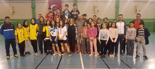 Sapanca’da Okul Sporları Heyecanı