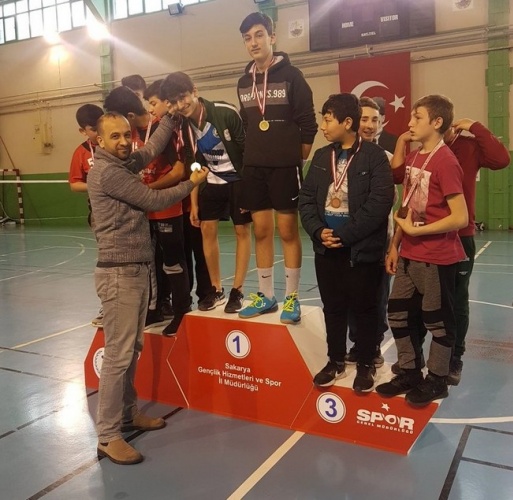 Sapanca’da Okul Sporları Heyecanı