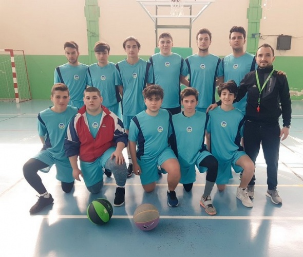 Sapanca’da Okul Sporları Heyecanı