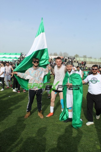 Sapancaspor'un şampiyonluk fotoğrafları