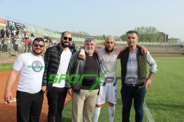 Sapancaspor'un şampiyonluk fotoğrafları