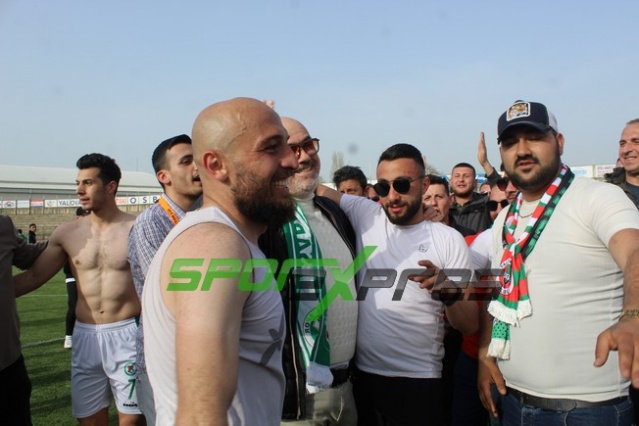 Sapancaspor'un şampiyonluk fotoğrafları