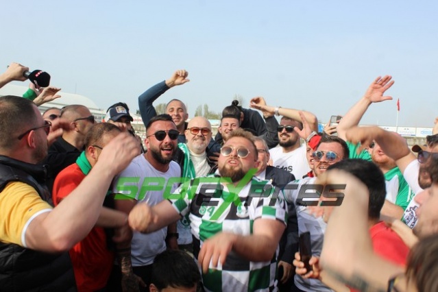 Sapancaspor'un şampiyonluk fotoğrafları