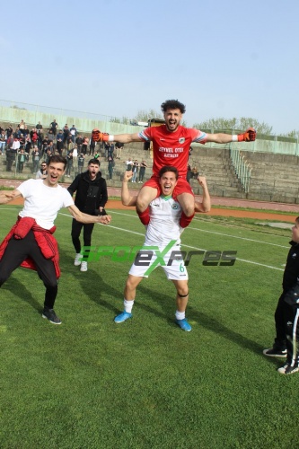 Sapancaspor'un şampiyonluk fotoğrafları