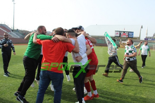 Sapancaspor'un şampiyonluk fotoğrafları