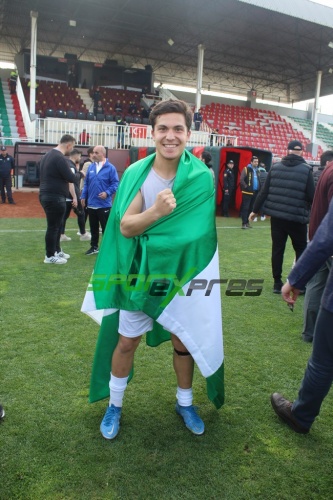 Sapancaspor'un şampiyonluk fotoğrafları