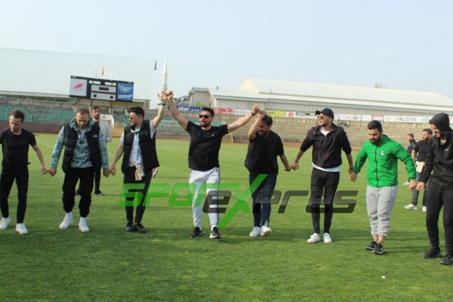 Sapancaspor'un şampiyonluk fotoğrafları
