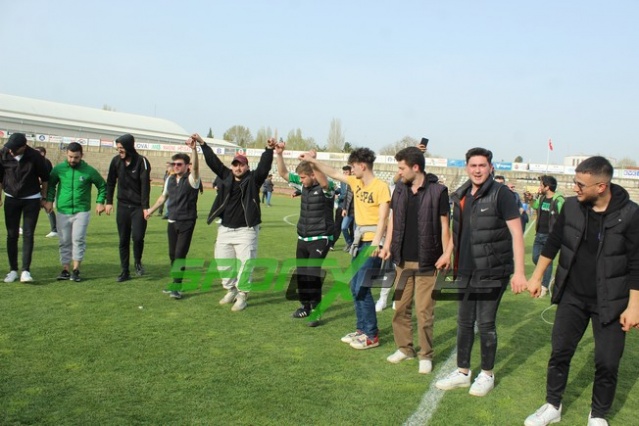 Sapancaspor'un şampiyonluk fotoğrafları