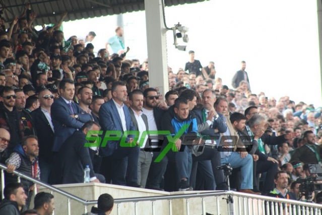 Sapancaspor'un şampiyonluk fotoğrafları