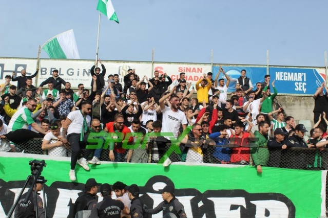 Sapancaspor'un şampiyonluk fotoğrafları