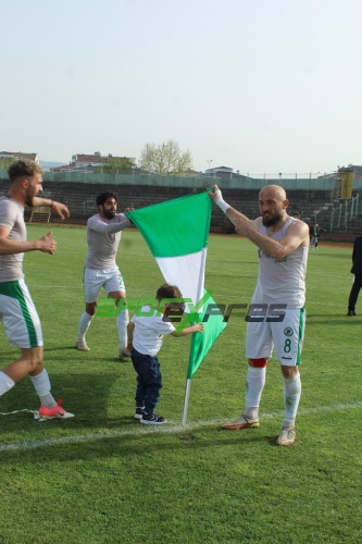 Sapancaspor'un şampiyonluk fotoğrafları