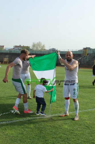 Sapancaspor'un şampiyonluk fotoğrafları