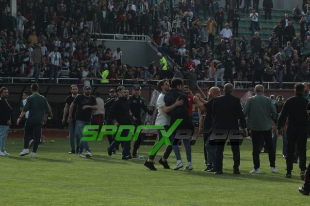 Sapancaspor'un şampiyonluk fotoğrafları