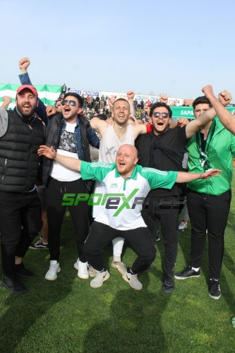 Sapancaspor'un şampiyonluk fotoğrafları