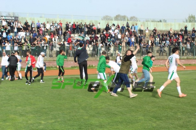 Sapancaspor'un şampiyonluk fotoğrafları