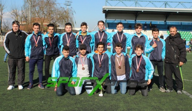 Liseler Futbolda Şampiyon Spor Lisesi
