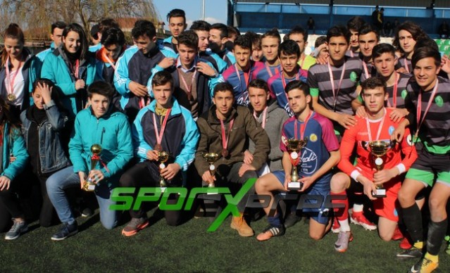 Liseler Futbolda Şampiyon Spor Lisesi